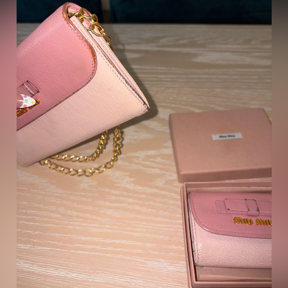 Miu Miu Pre-loved Pink Leather Clutch with Gold Chain with Matching Key Holder - Picture 9 of 16
